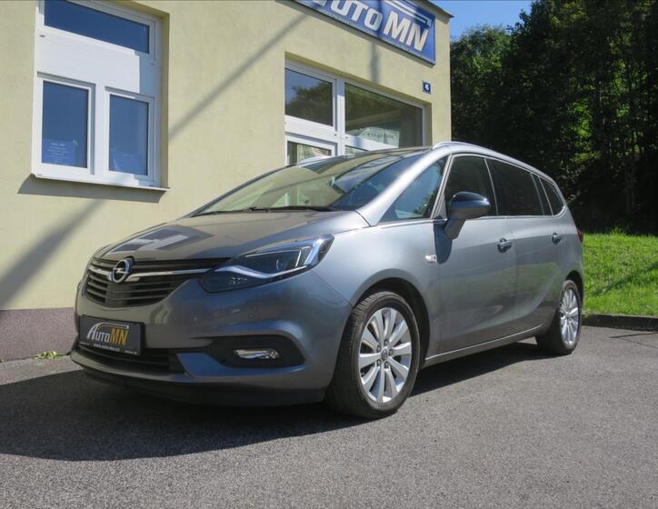 Opel Zafira 1
