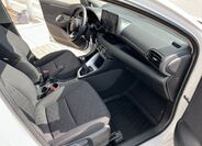 Toyota Yaris 17