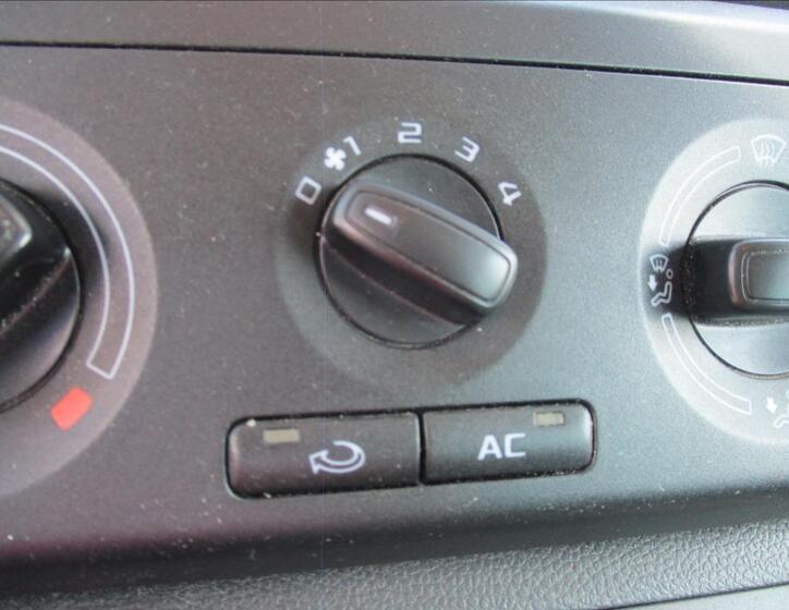 Škoda Roomster 10