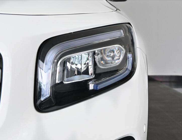 Mercedes-Benz GLB 31