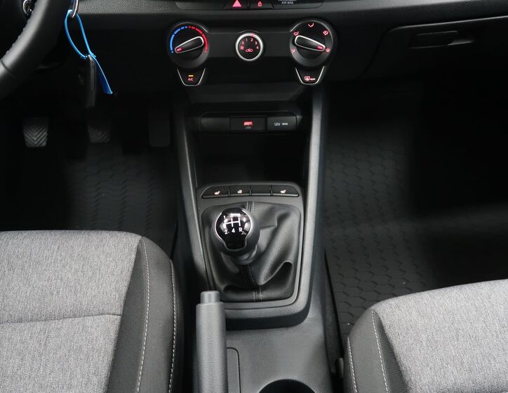 KIA Stonic 14