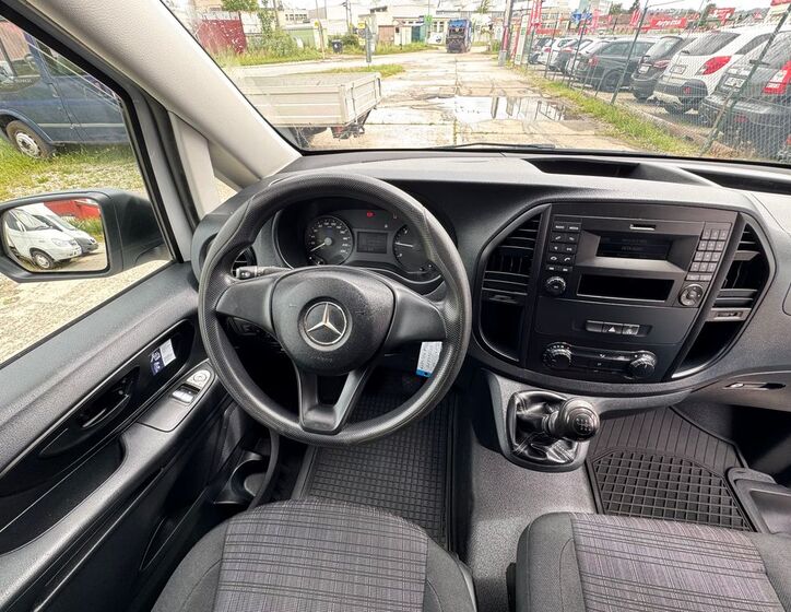 Mercedes-Benz Vito 9