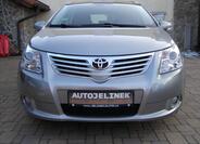 Toyota Avensis 8