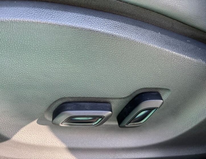 MG ZS 17