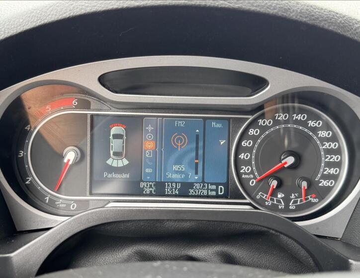 Ford Galaxy 32