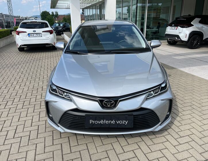 Toyota Corolla 9