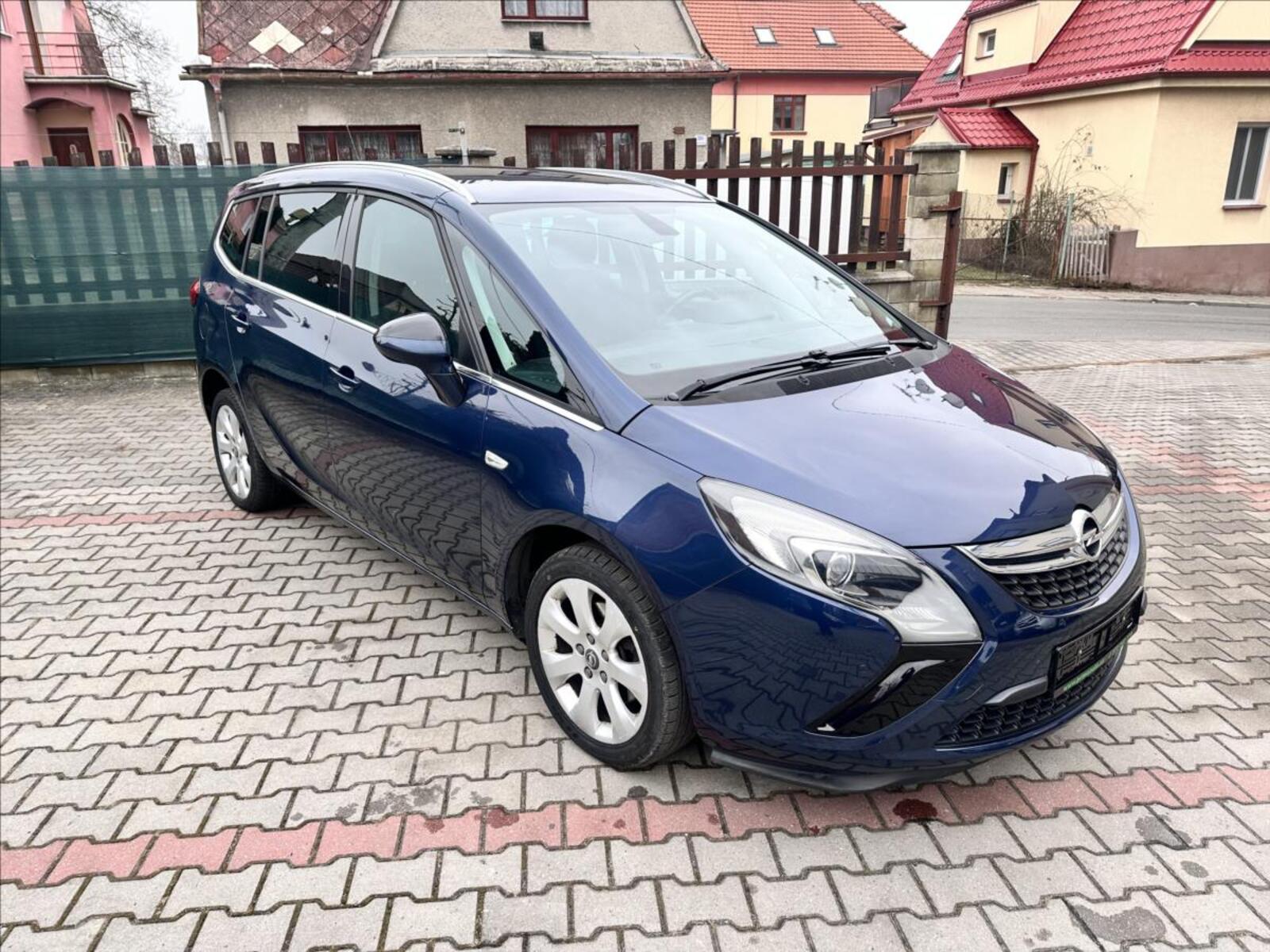 Opel Zafira 1