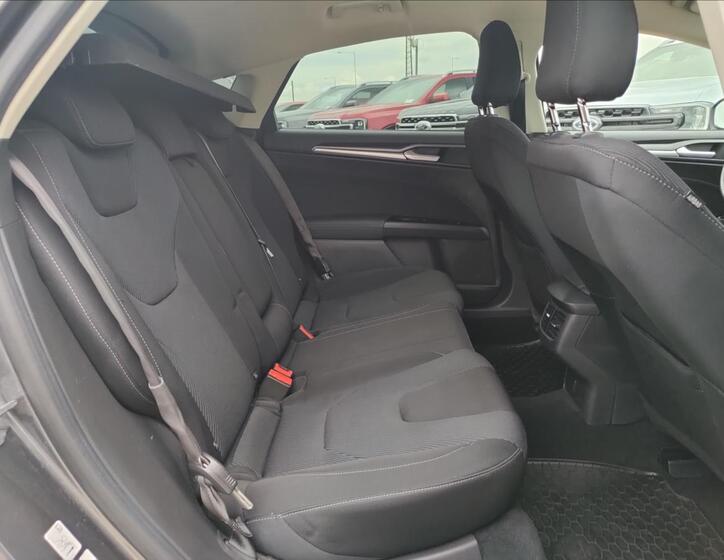 Ford Mondeo 18