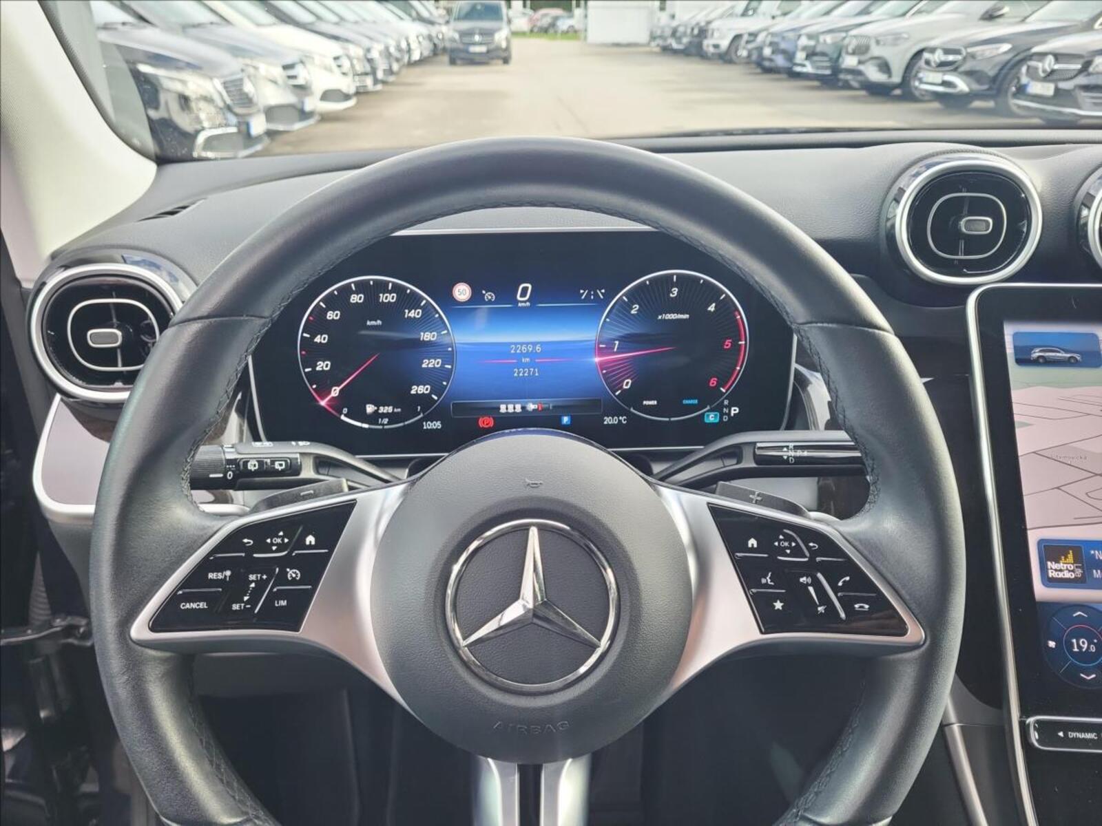 Mercedes-Benz GLC 10