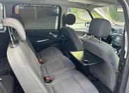 Ford Galaxy 44