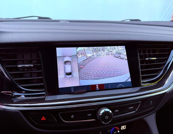 Opel Insignia 23