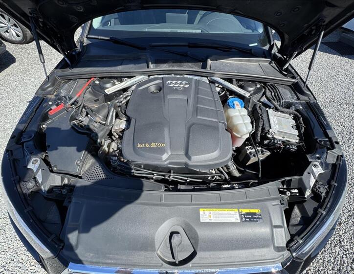 Audi A4 24