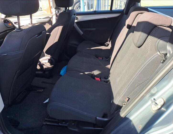 Citroën C4 Picasso 6