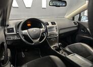 Toyota Avensis 17