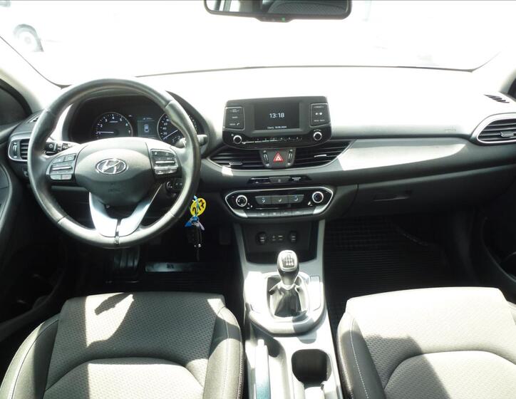 Hyundai i30 27