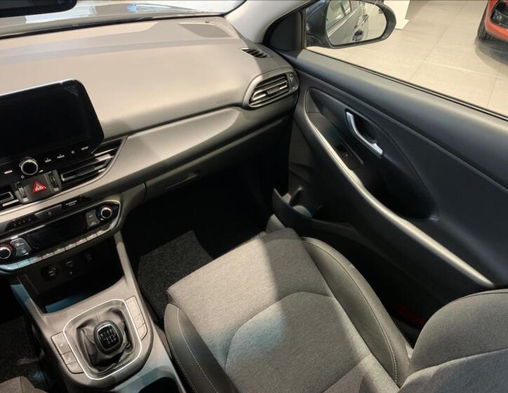 Hyundai i30 19