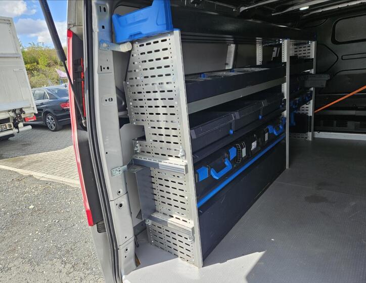Ford Transit Custom 6