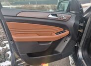 Mercedes-Benz GLE 9