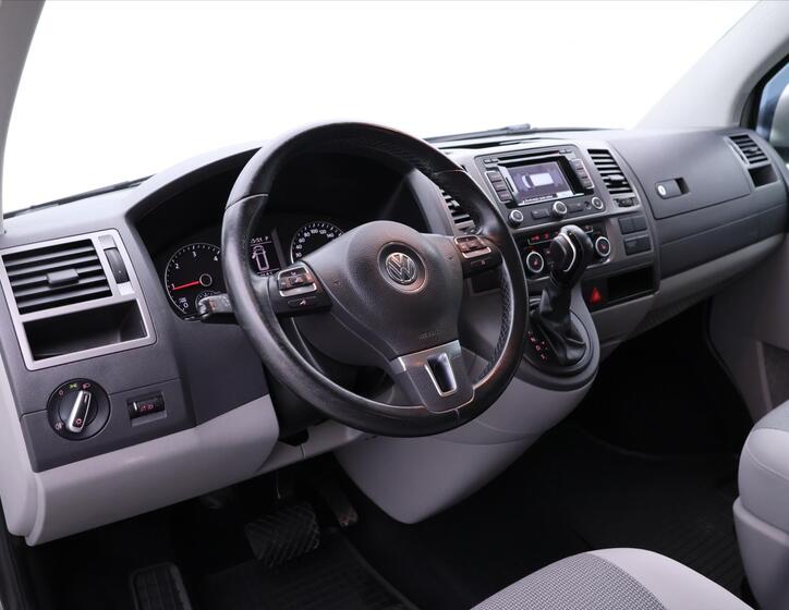 Volkswagen Caravelle 24