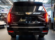 Cadillac Escalade 5