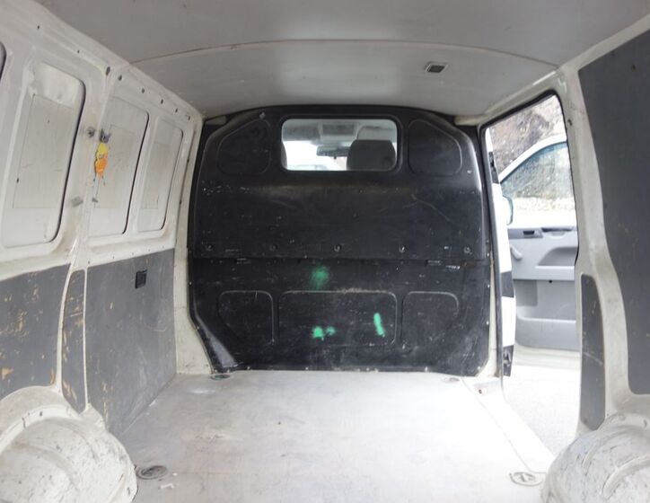 Volkswagen Transporter 26