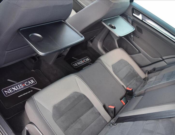 Volkswagen Golf Sportsvan 19