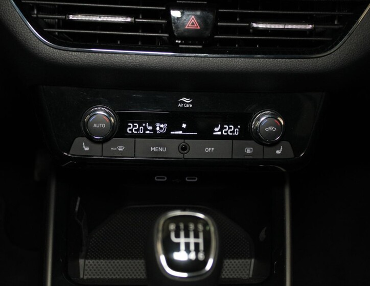 Škoda Fabia 16