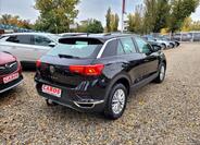 Volkswagen T-Roc 6