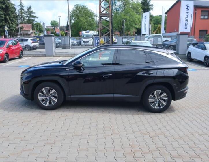 Hyundai Tucson 4