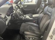 Audi Q7 20