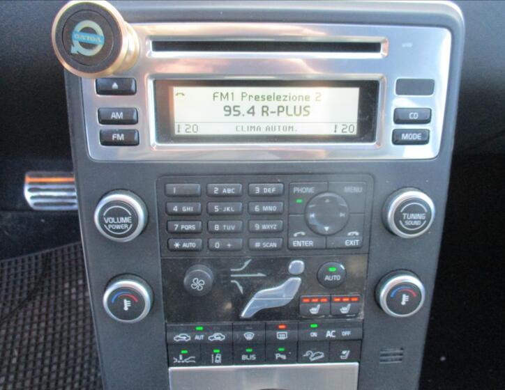 Volvo XC70 19