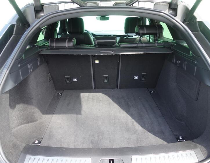 Land Rover Range Rover Velar 33