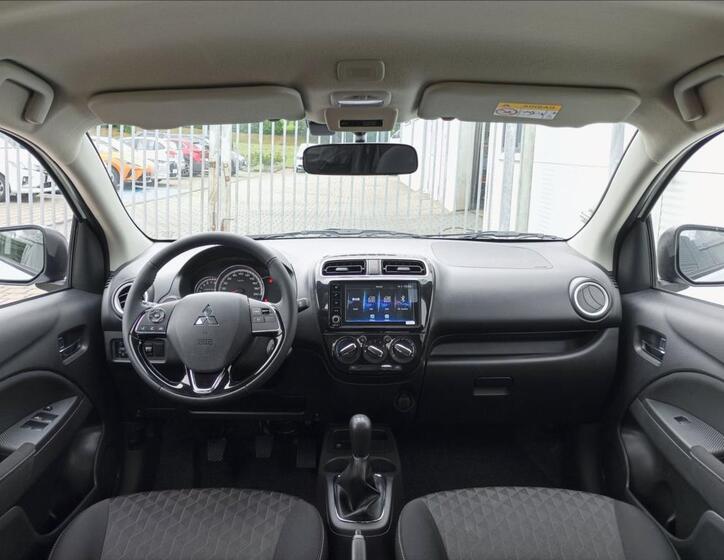 Mitsubishi Space Star 8