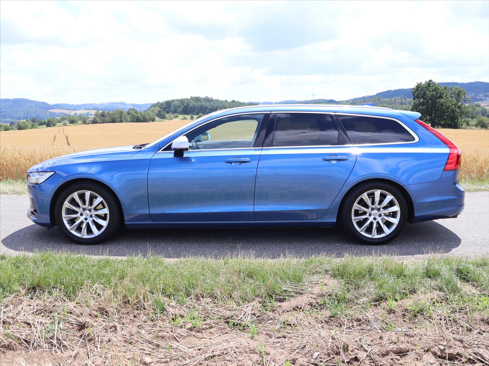 Volvo V90