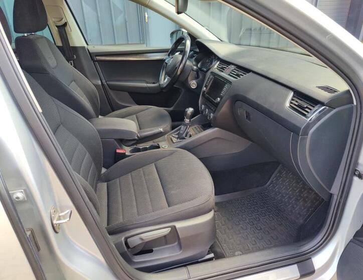 Škoda Octavia 23