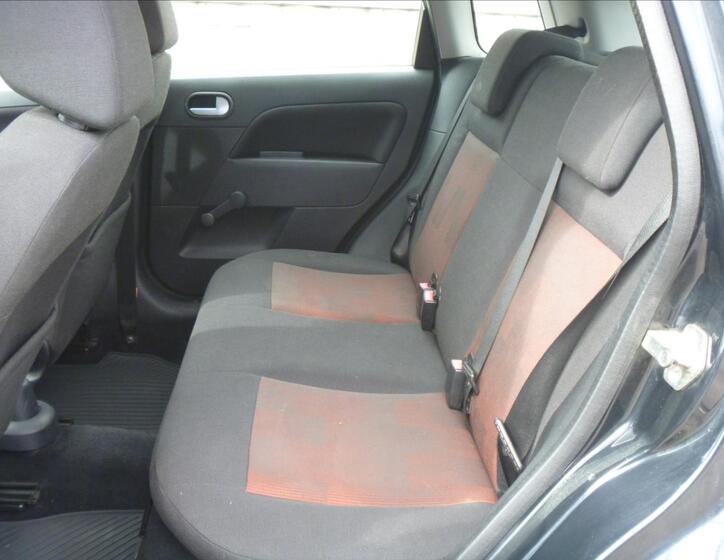 Ford Fiesta 11