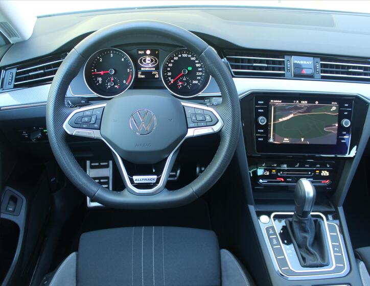 Volkswagen Passat 13