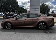 Toyota Camry 3