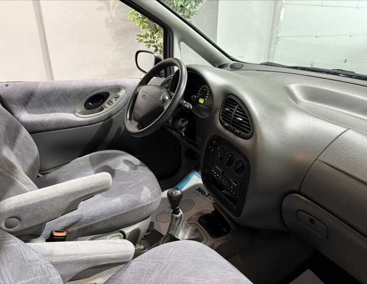 Ford Galaxy 16