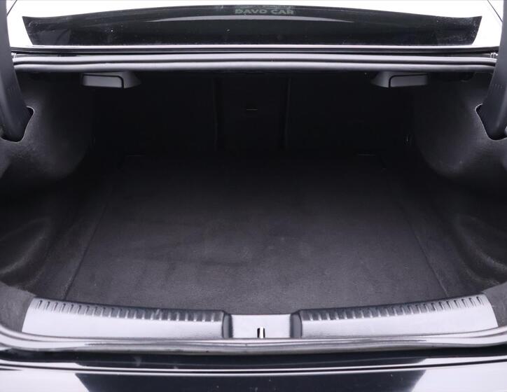 Mercedes-Benz CLA 10