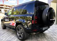 Land Rover Defender 4