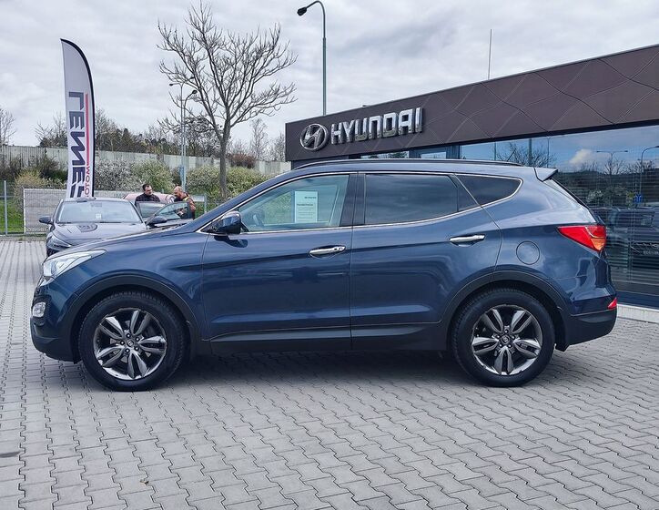 Hyundai Santa Fe 8