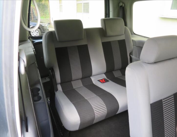 Volkswagen Caddy 13