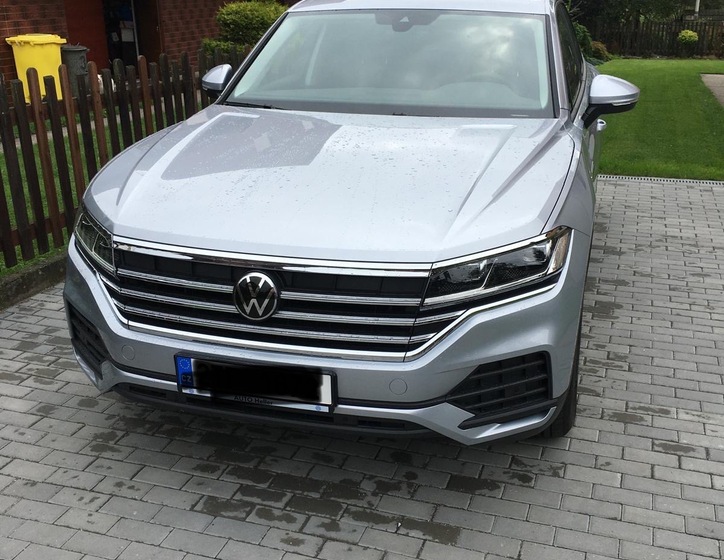 Volkswagen Touareg 1