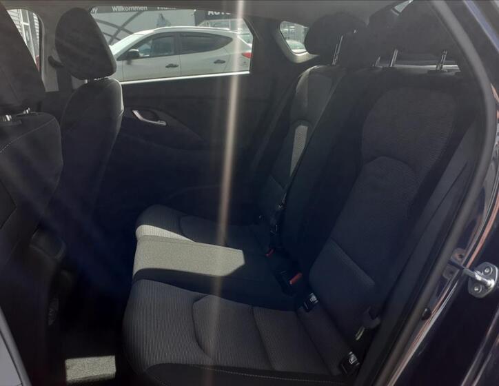 Hyundai i30 10