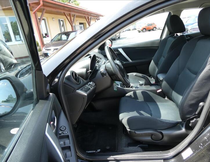Mazda 3 21