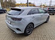 KIA Ceed 5