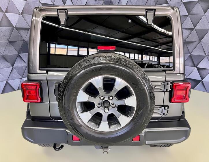 Jeep Wrangler 6