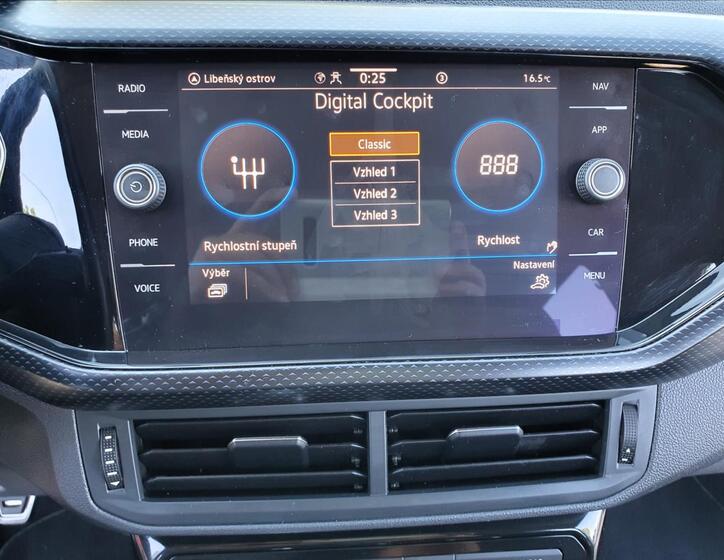 Volkswagen T-Cross 30