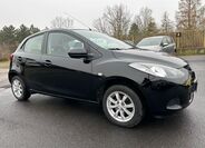 Mazda 2 3